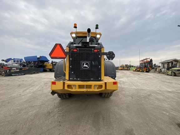 2023 John Deere 524 P