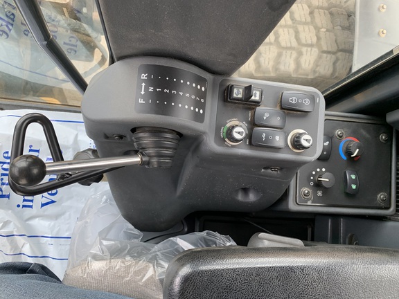 2020 John Deere 772G
