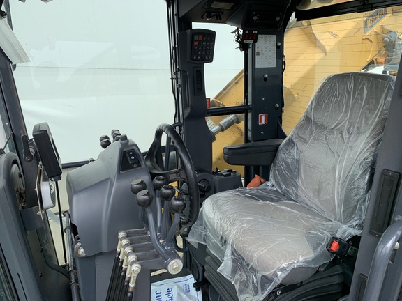 2020 John Deere 772G