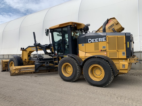 2020 John Deere 772G