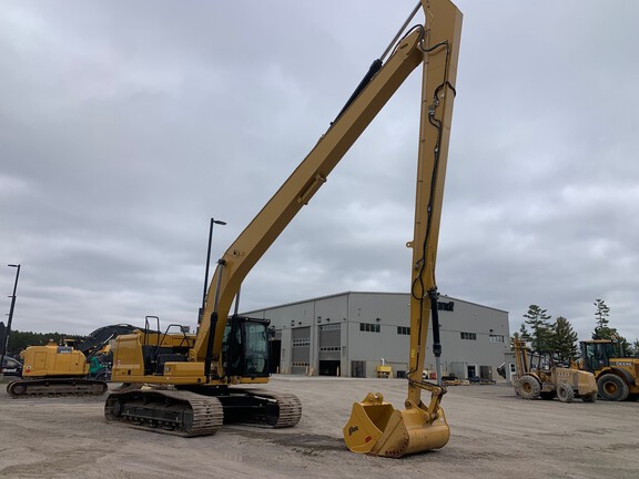 2024 Caterpillar 330 SLR