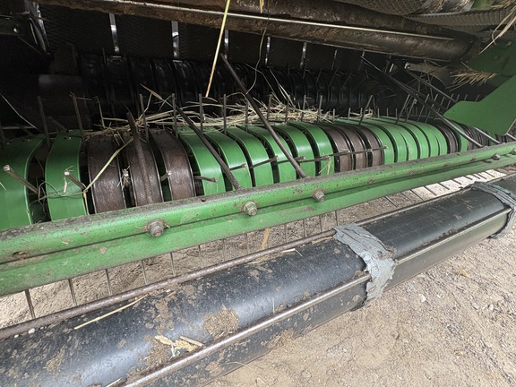 2008 John Deere 568 - Photo9