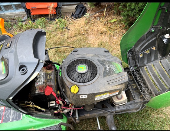 Photo of 2016 John Deere D110