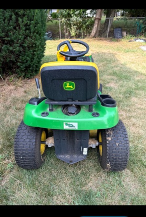Photo of 2016 John Deere D110