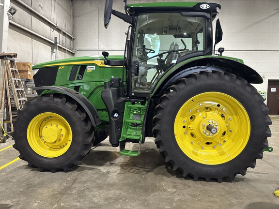 Used 2026 John Deere 6R 195 Row Crop Tractors at Koenig Equipment in Urbana, OH - Photo1