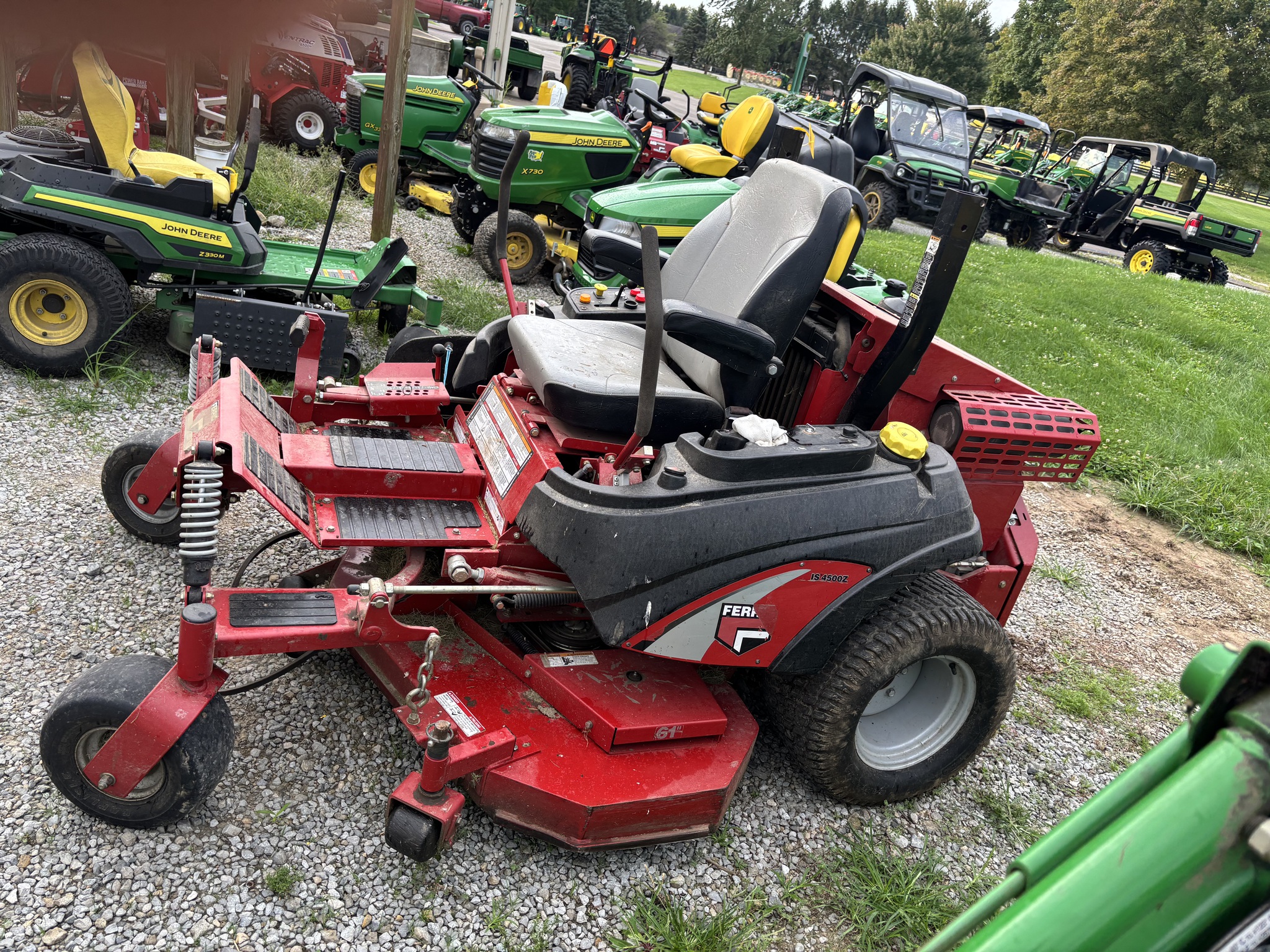 Used 2006 Ferris IS4500Z C28 Zero Turn Mowers at Koenig Equipment in Urbana, OH - PhotoXL4