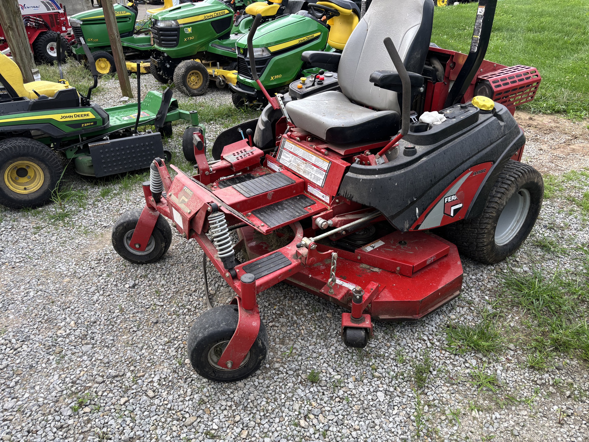 Used 2006 Ferris IS4500Z C28 Zero Turn Mowers at Koenig Equipment in Urbana, OH - PhotoXL3