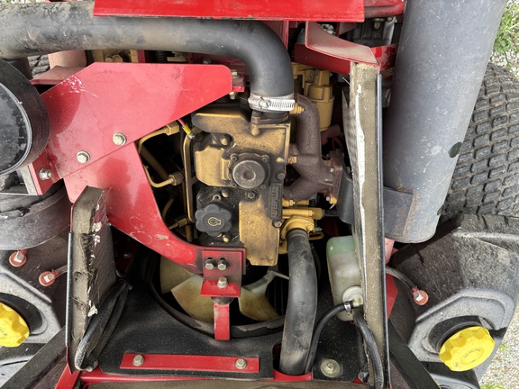 Used 2006 Ferris IS4500Z C28 Zero Turn Mowers at Koenig Equipment in Urbana, OH - Photo10