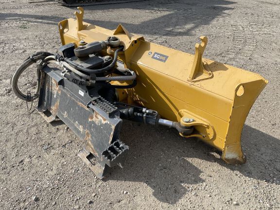 2021 John Deere 333G