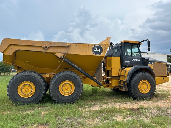 2024 John Deere 460 P
