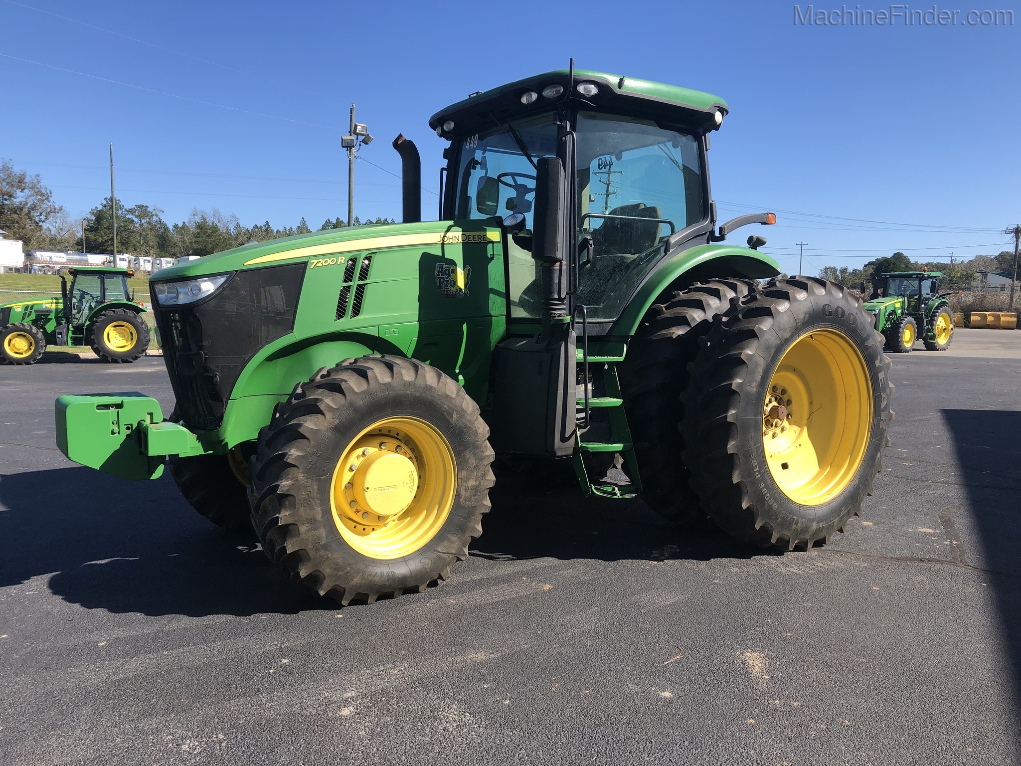 2011 John Deere 7200R Image 7