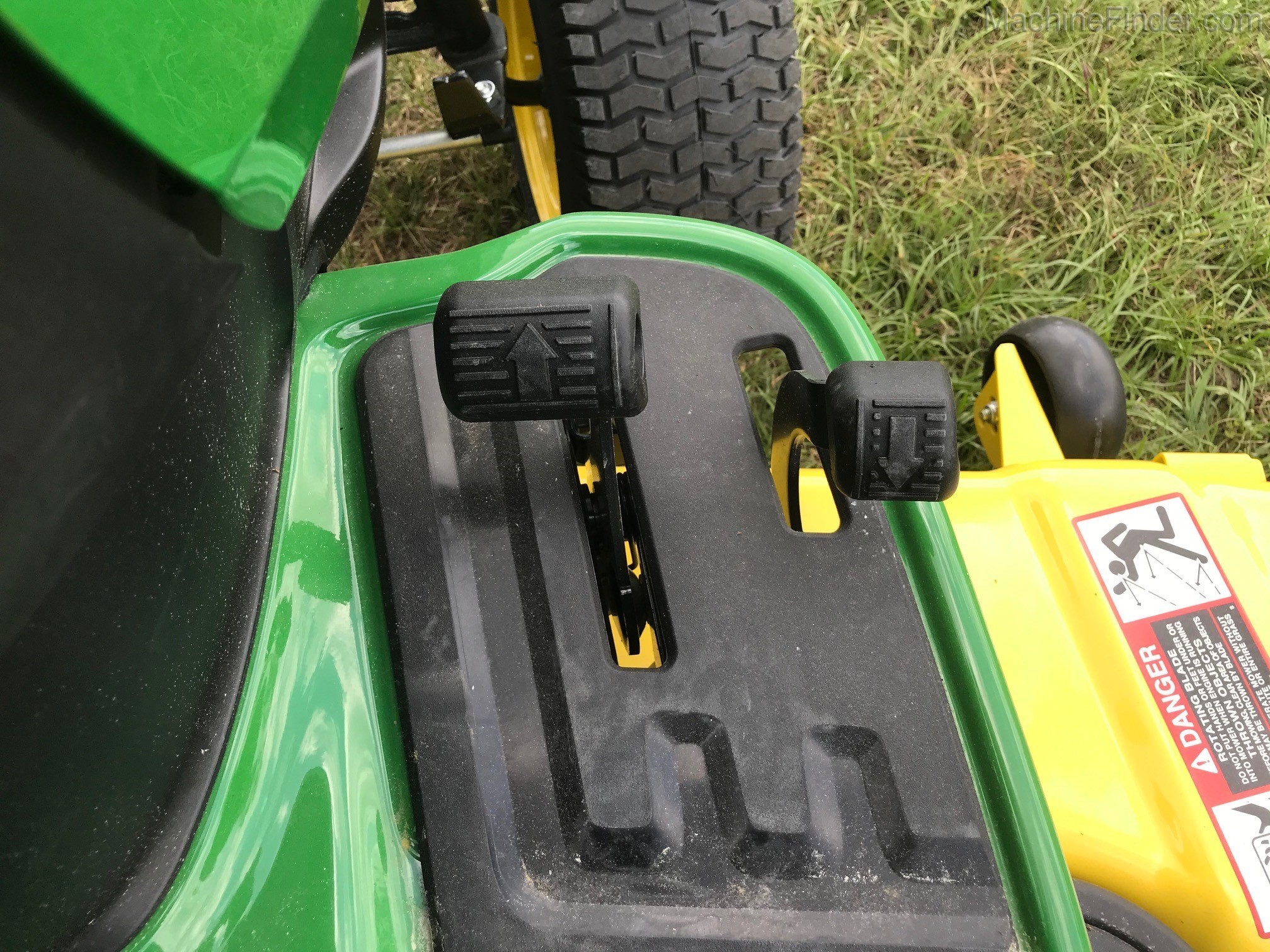 2020 John Deere E180 Image 7