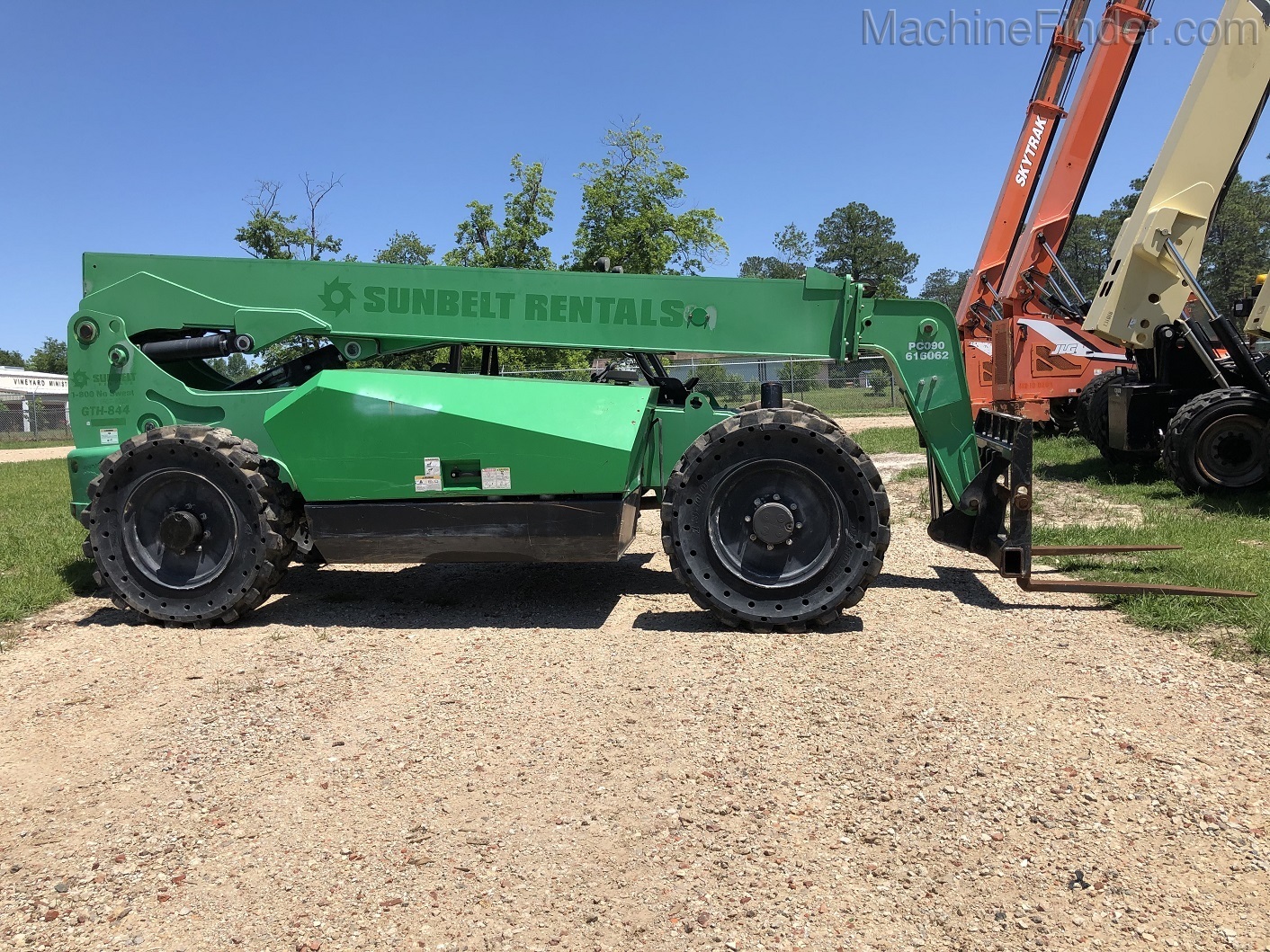 2014 Genie GTH844 Image 5