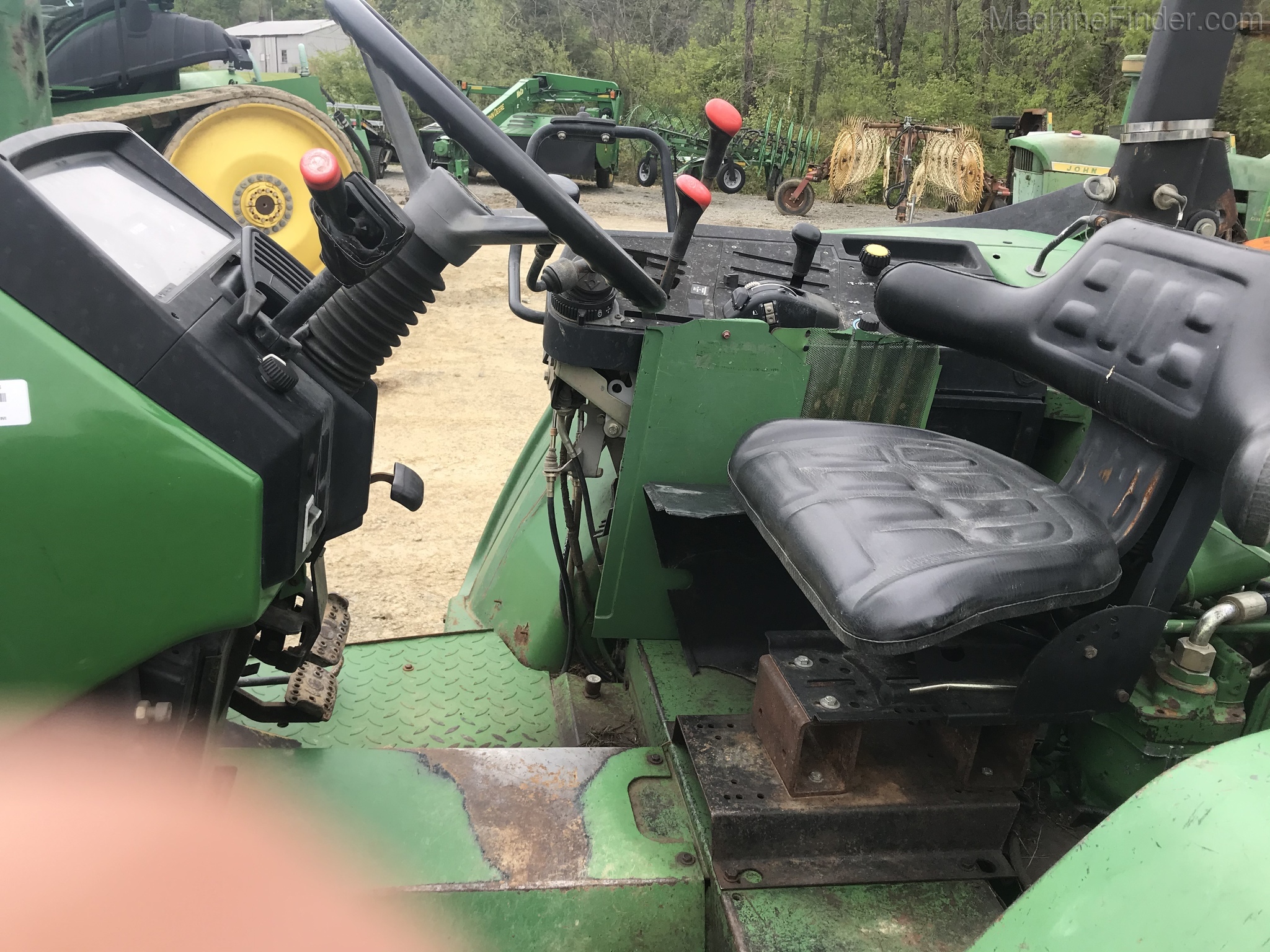 1997 John Deere 6200L Image 7