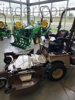 2020 Grasshopper 329B Image 3