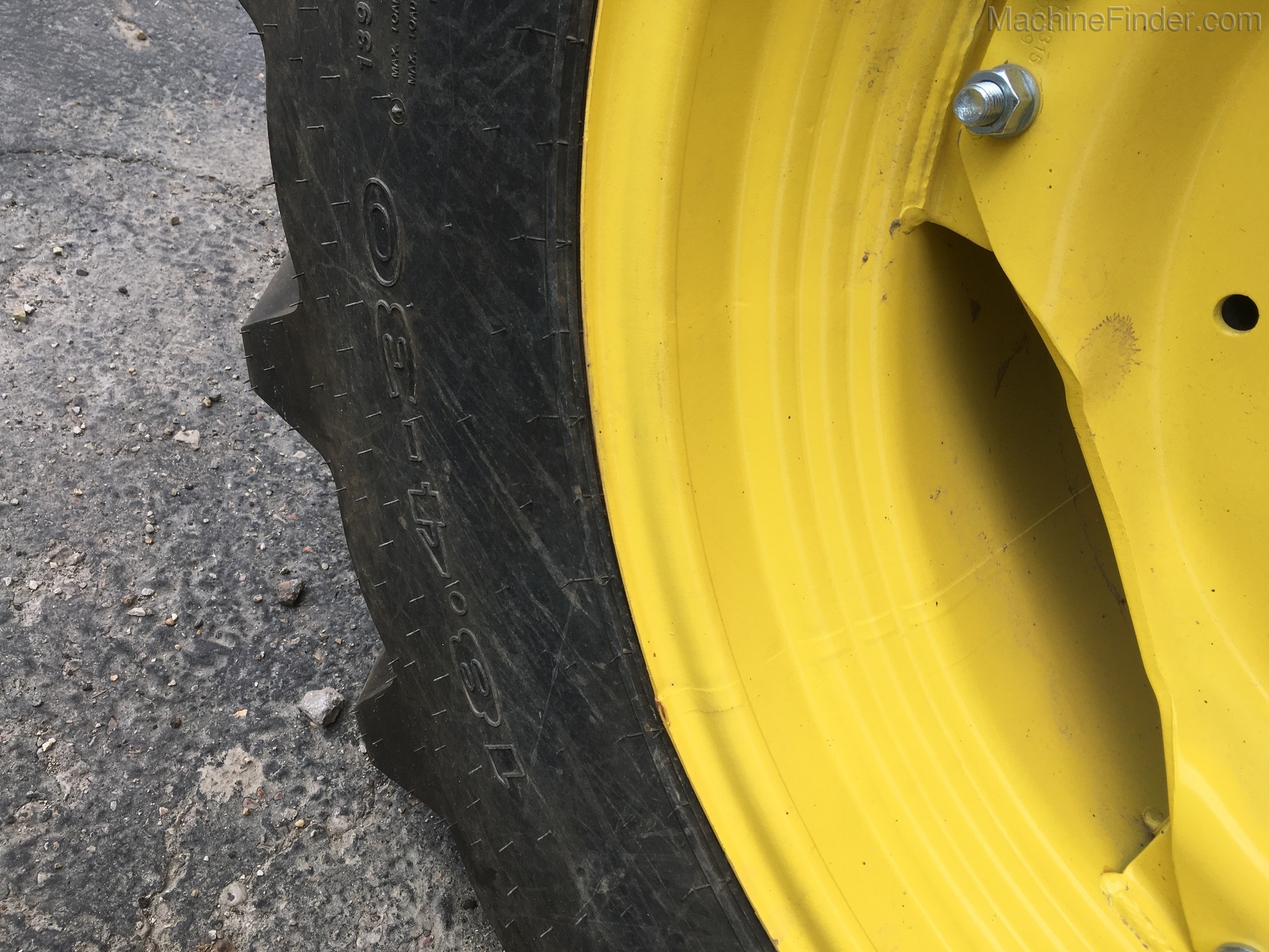 2019 John Deere 5100E Image 12