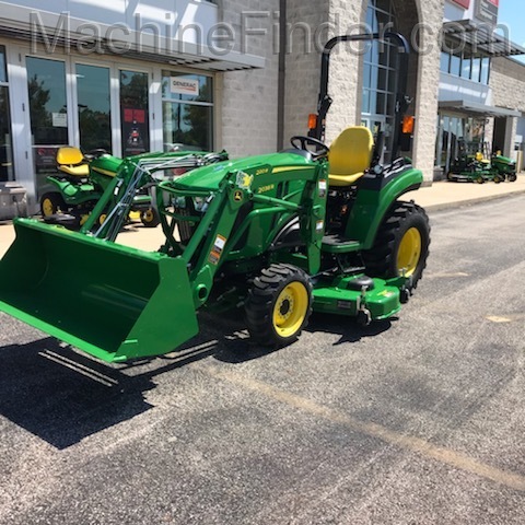 2020 John Deere 2038R Image 3