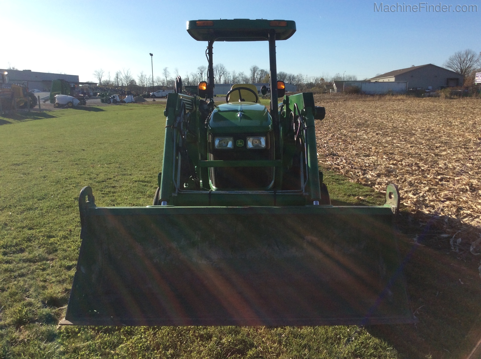 2009 John Deere 5085M Image 2
