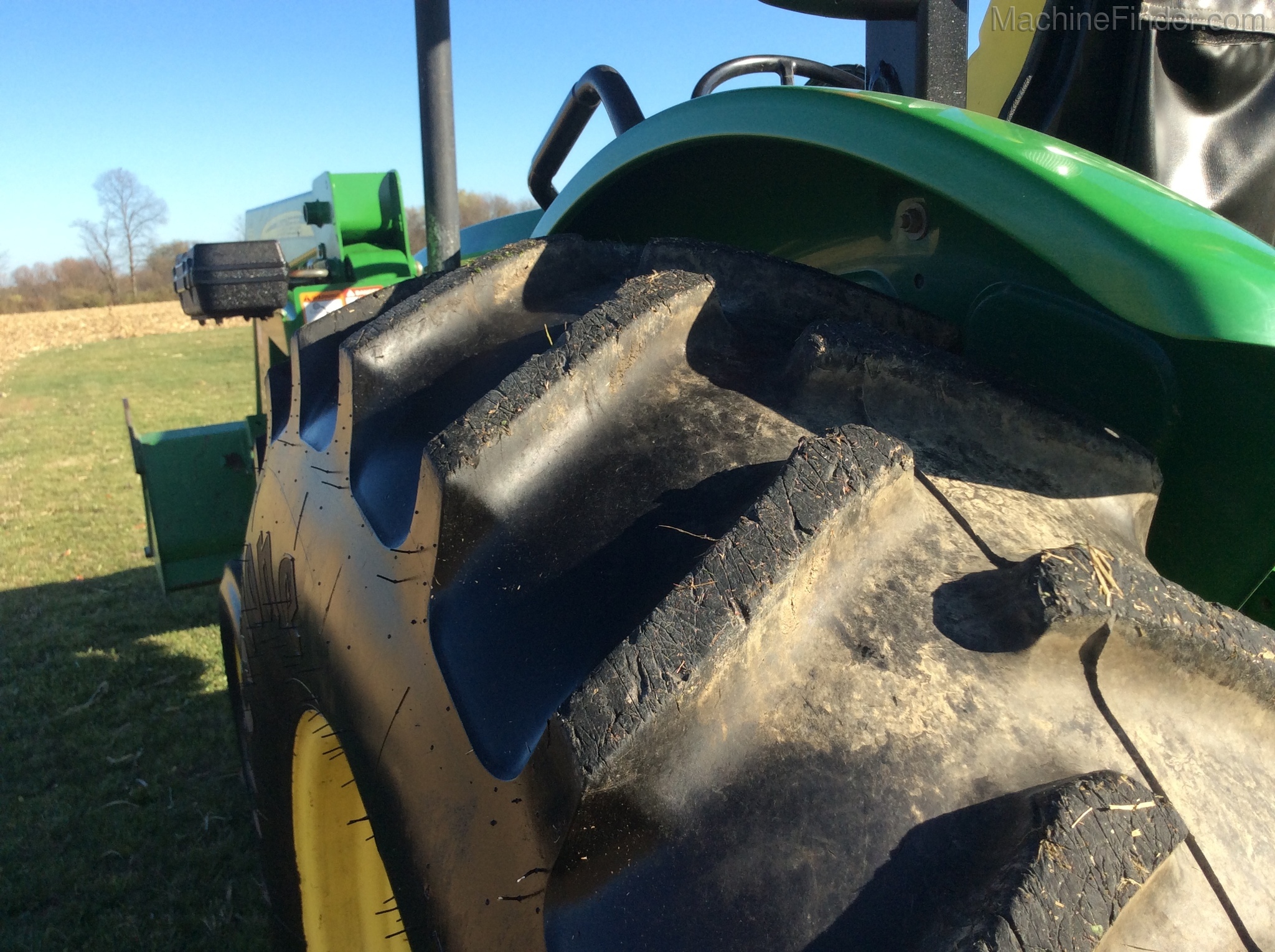2009 John Deere 5085M Image 11