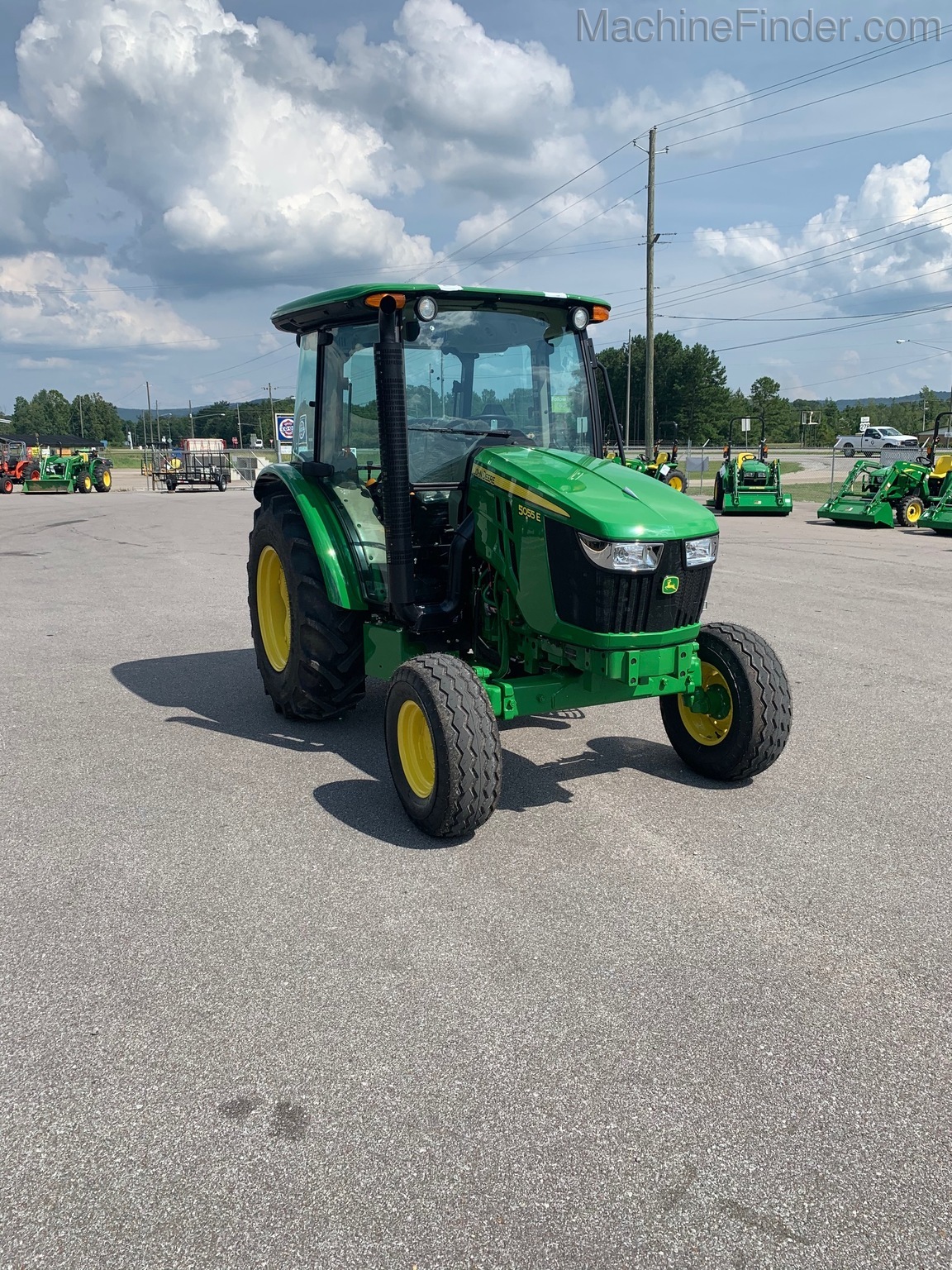 2020 John Deere 5055E Image 1