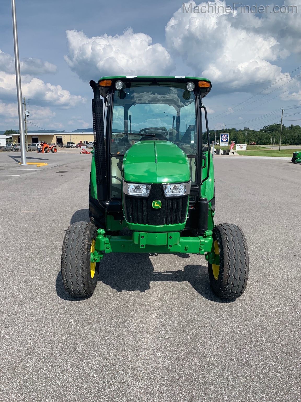 2020 John Deere 5055E Image 2