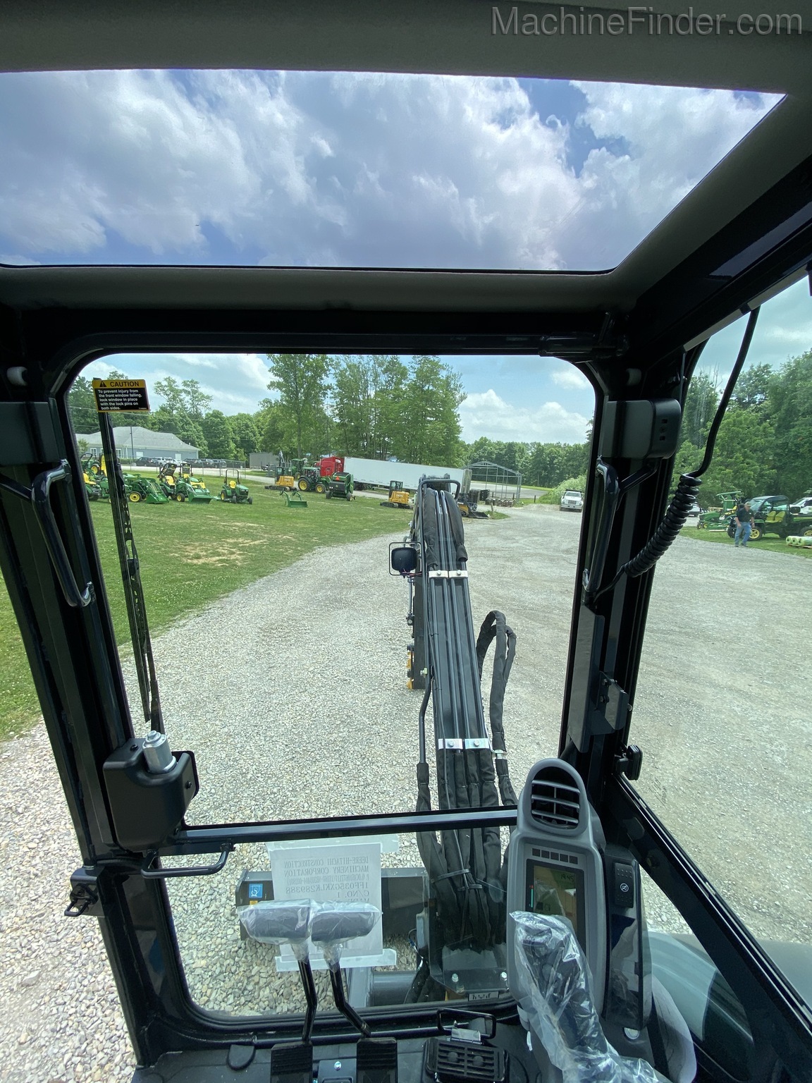 2020 John Deere 35G Image 10