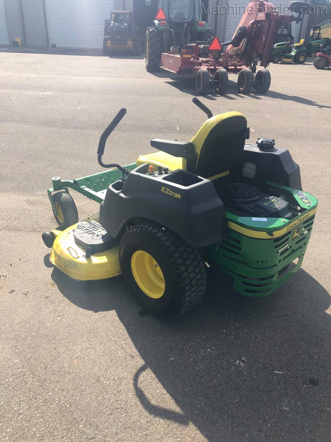 2015 John Deere Z445 Image 2