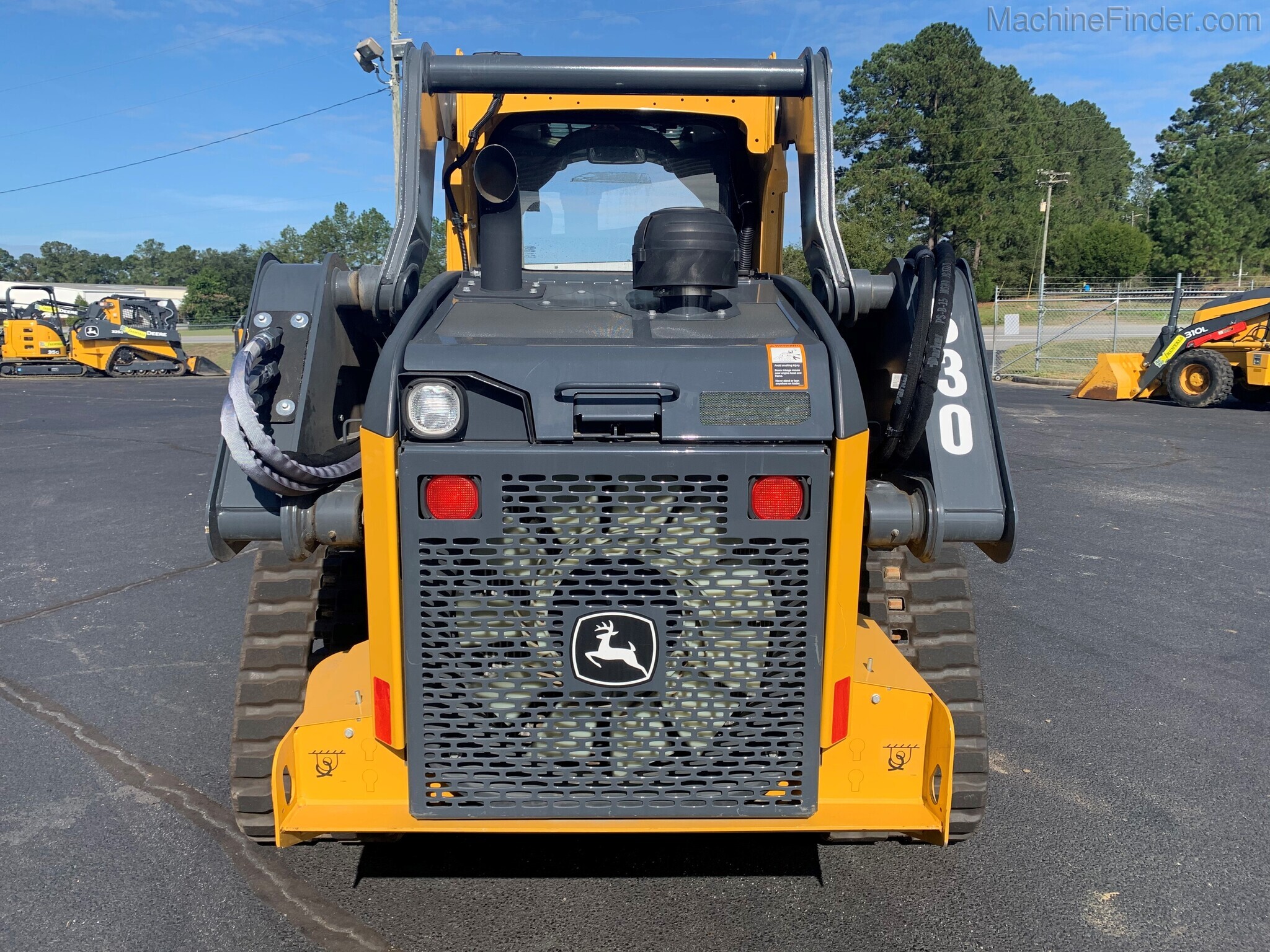 2020 John Deere 325G Image 4