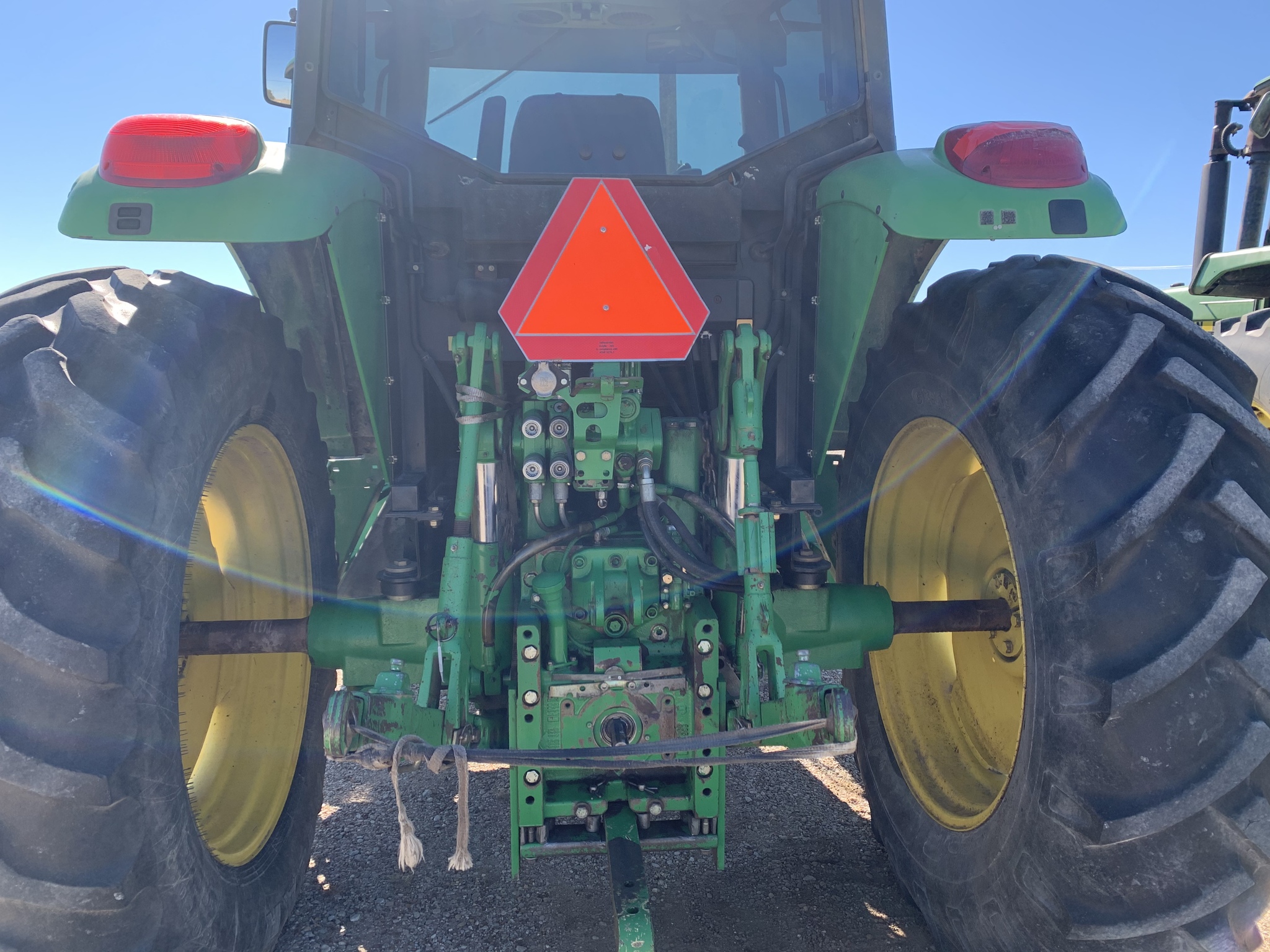 2006 John Deere 6715 Image 3