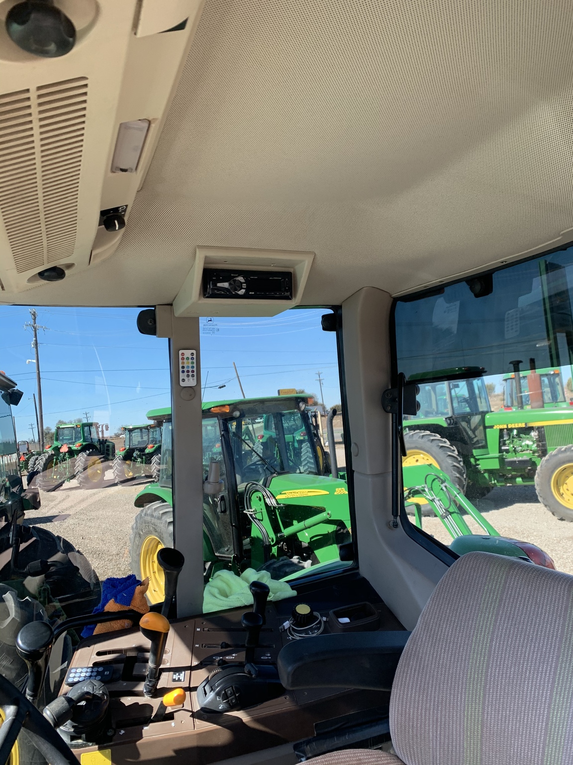 2006 John Deere 6715 Image 6
