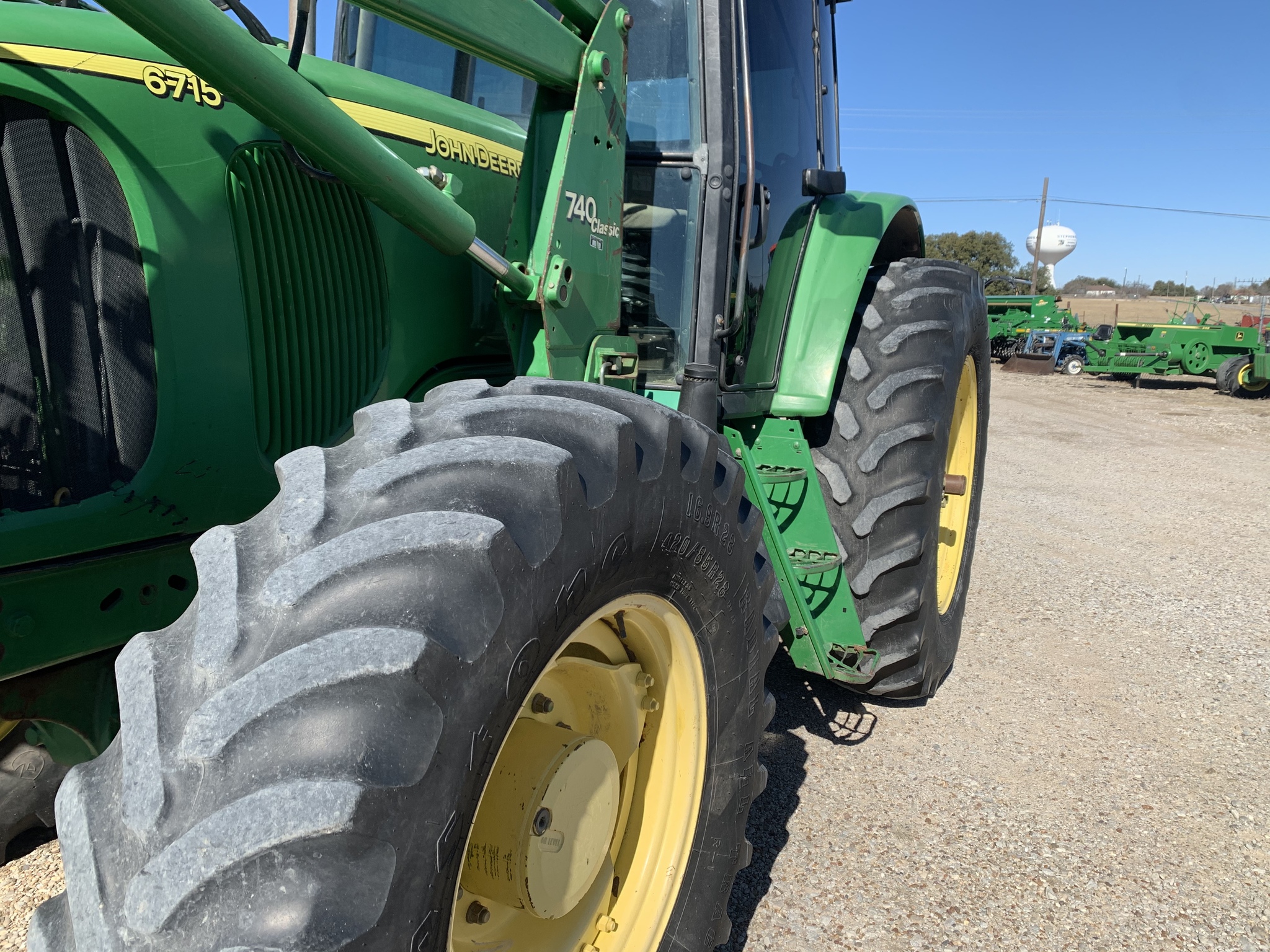 2006 John Deere 6715 Image 2