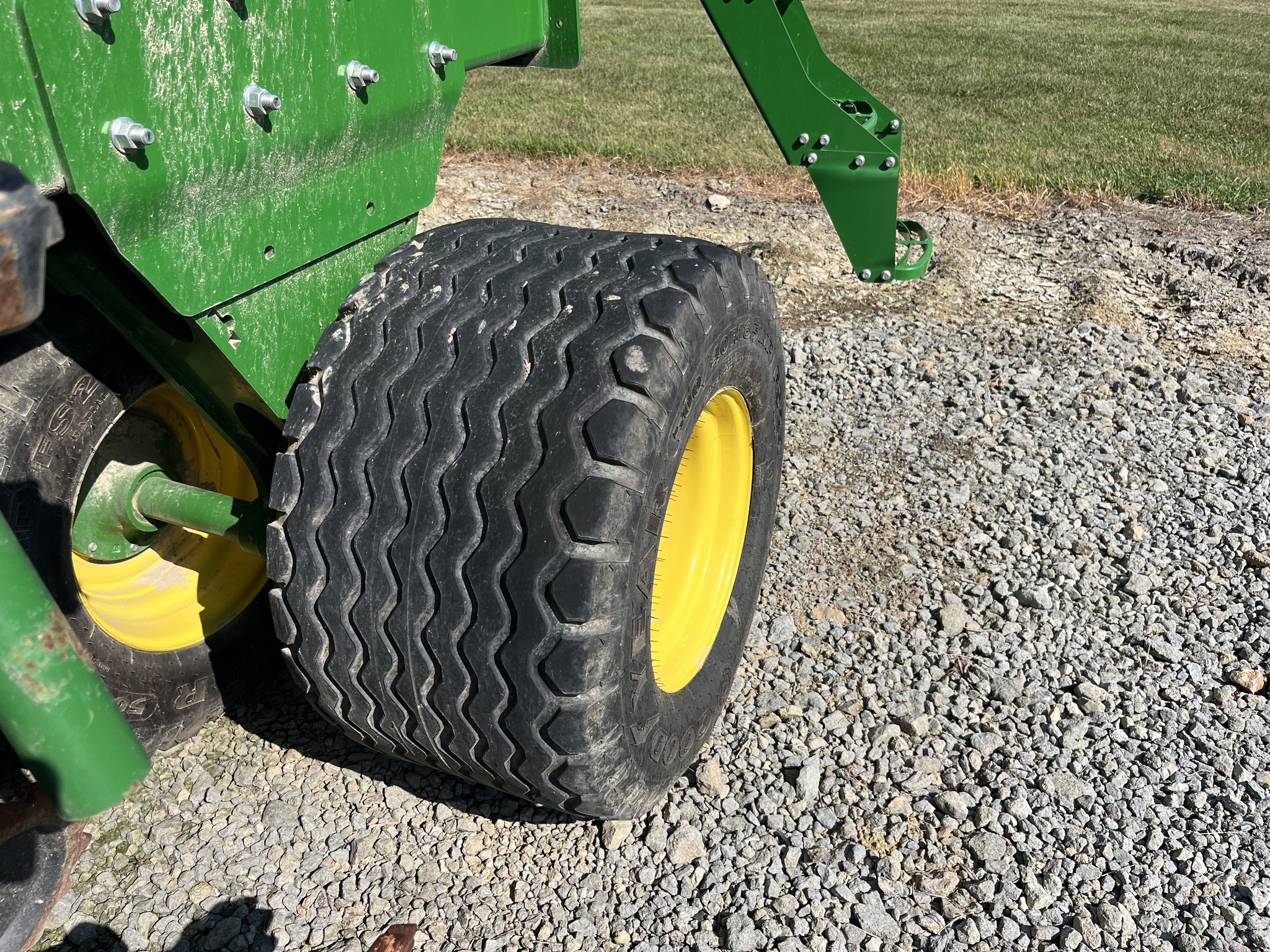 2023 John Deere N530C Image 12