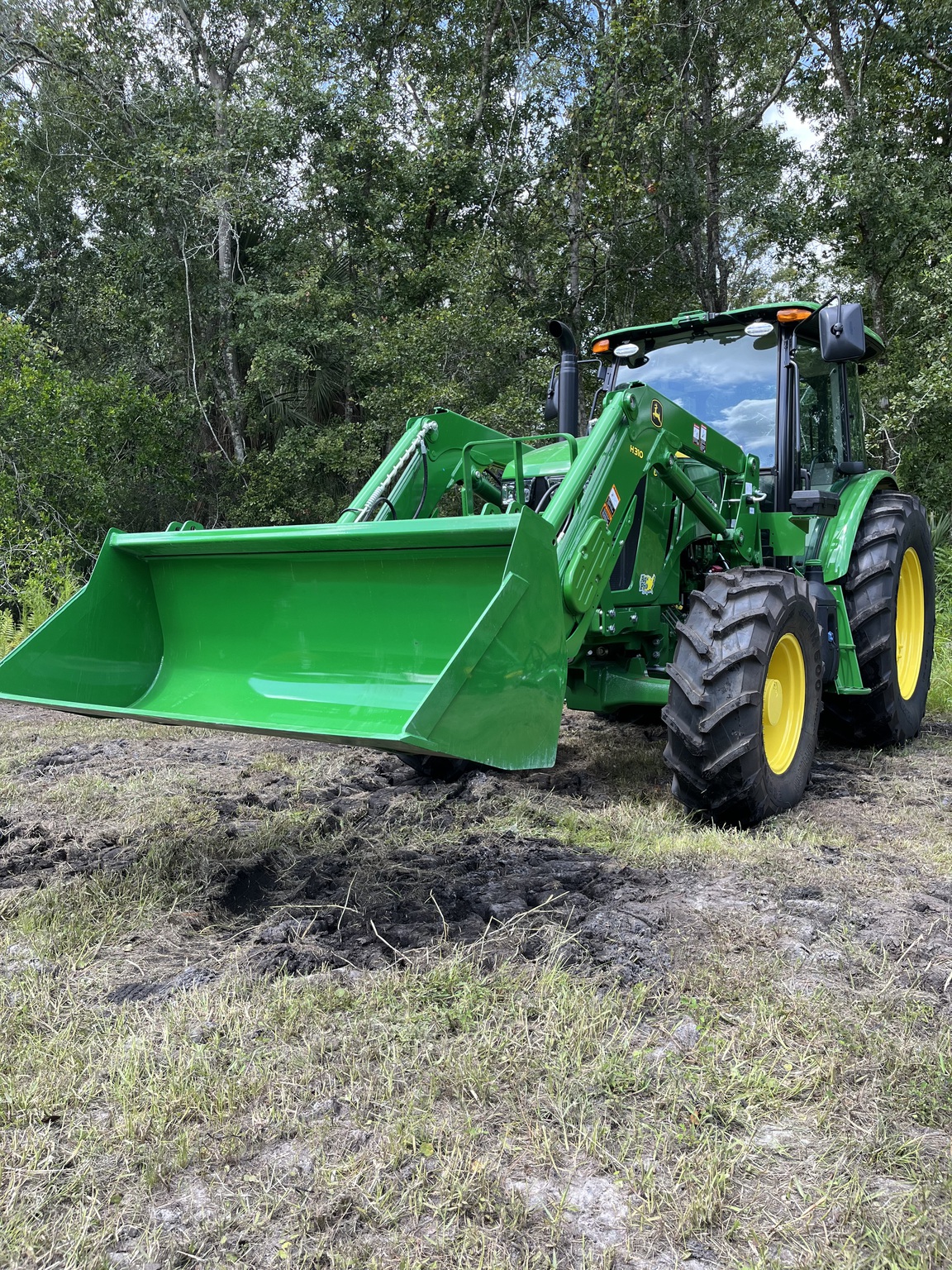 2023 John Deere 6120E Image 7