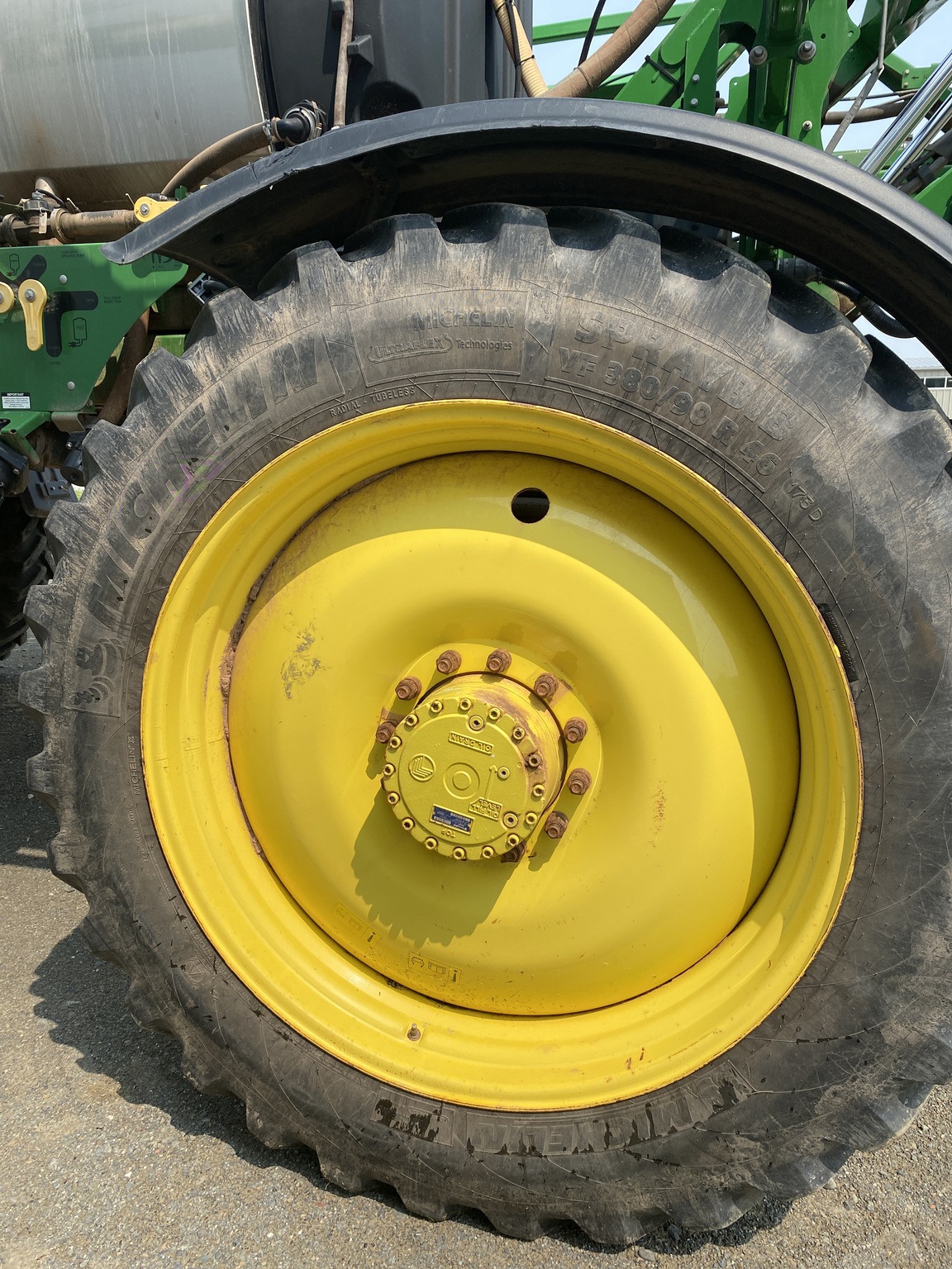2018 John Deere R4030 Image 9