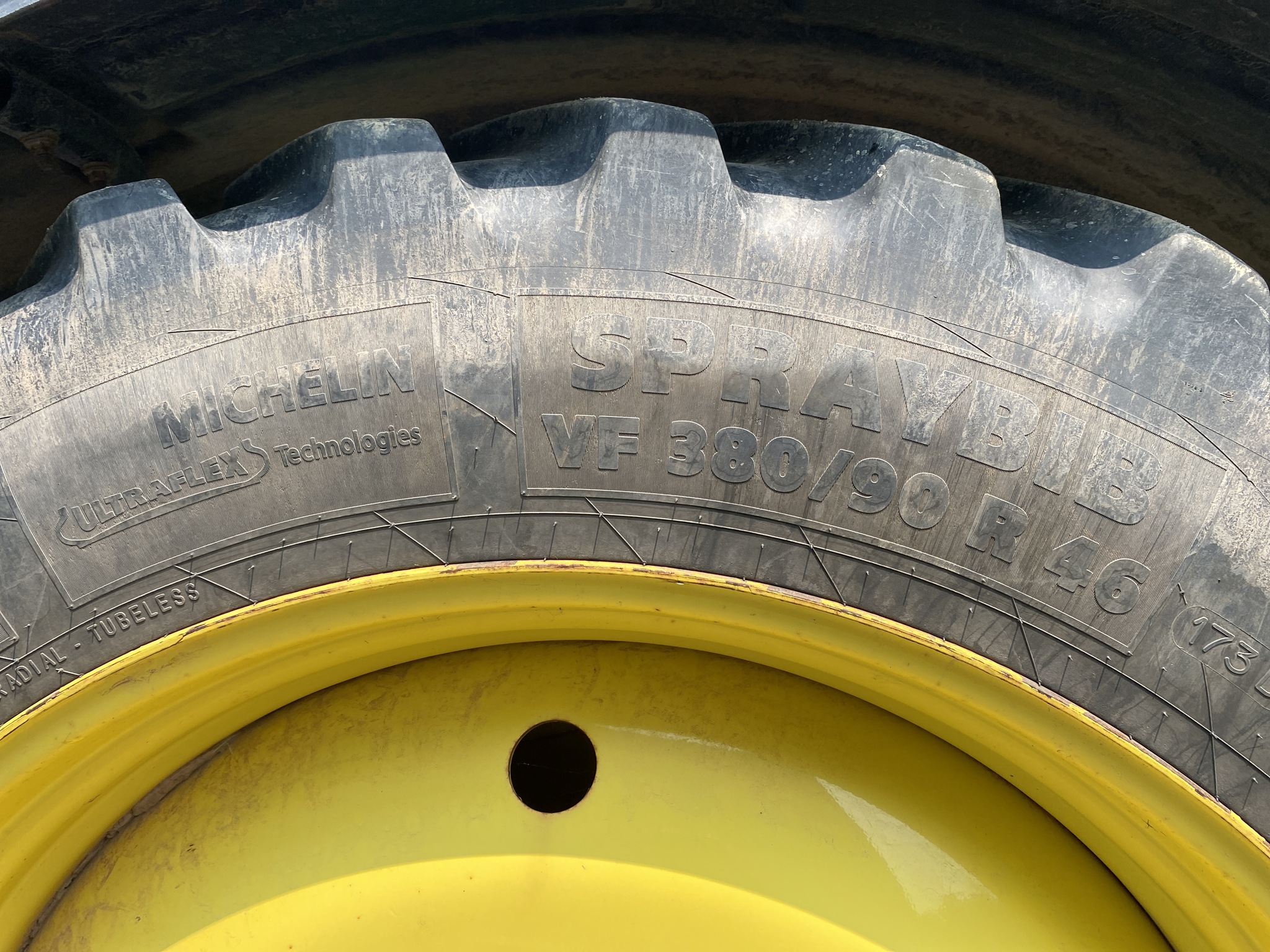 2018 John Deere R4030 Image 7