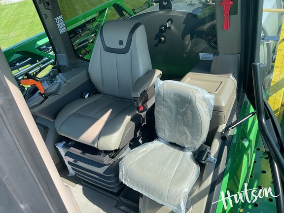 Photo of 2024 John Deere 408R