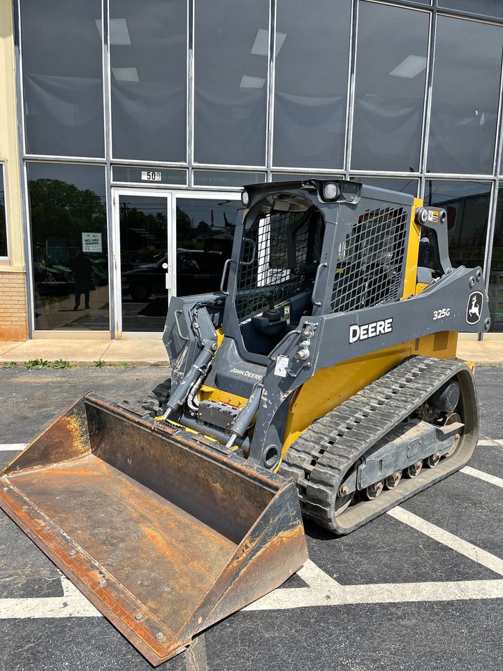 2020 John Deere 325G Image 1