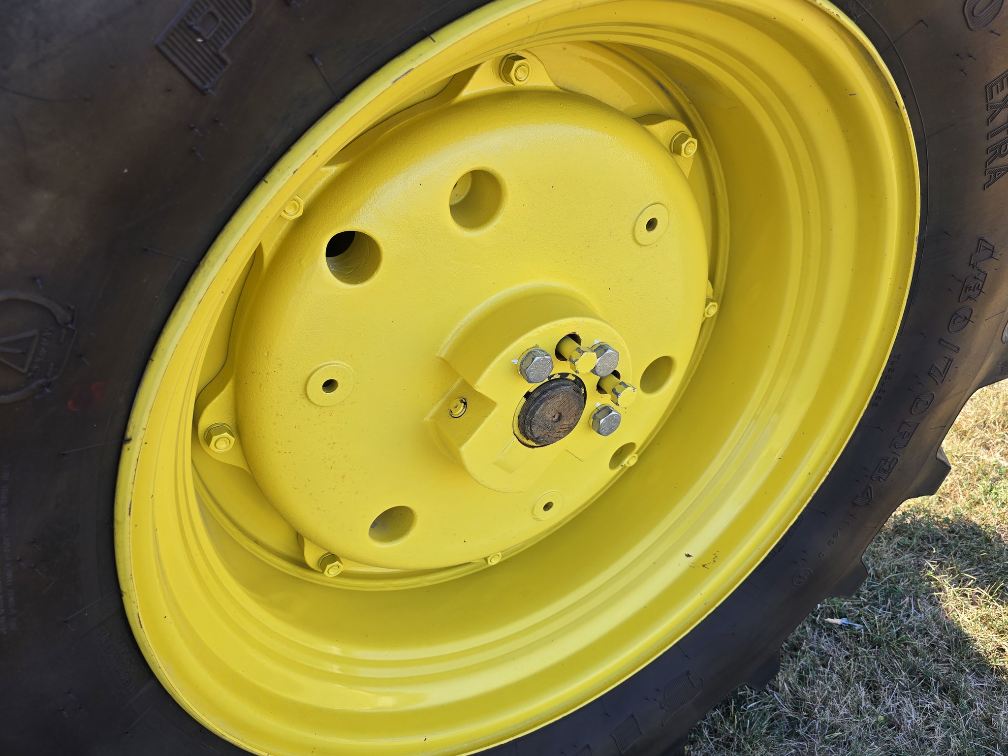 2022 John Deere 6120M Image 18