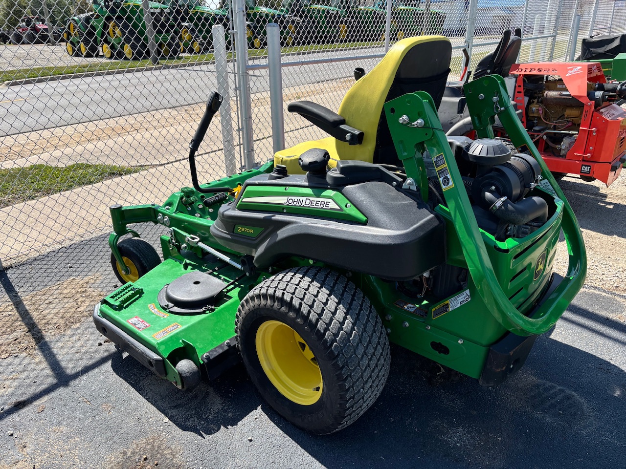  2022 John Deere Z970R at Heritage Tractor in Pontiac, IL