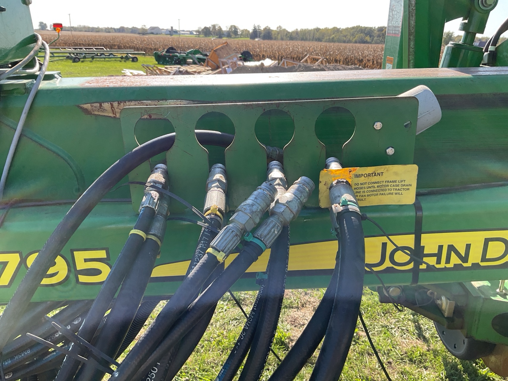 Used 2014 John Deere 1795 Planters: Drawn at Koenig Equipment in Anna, OH - PhotoXL10