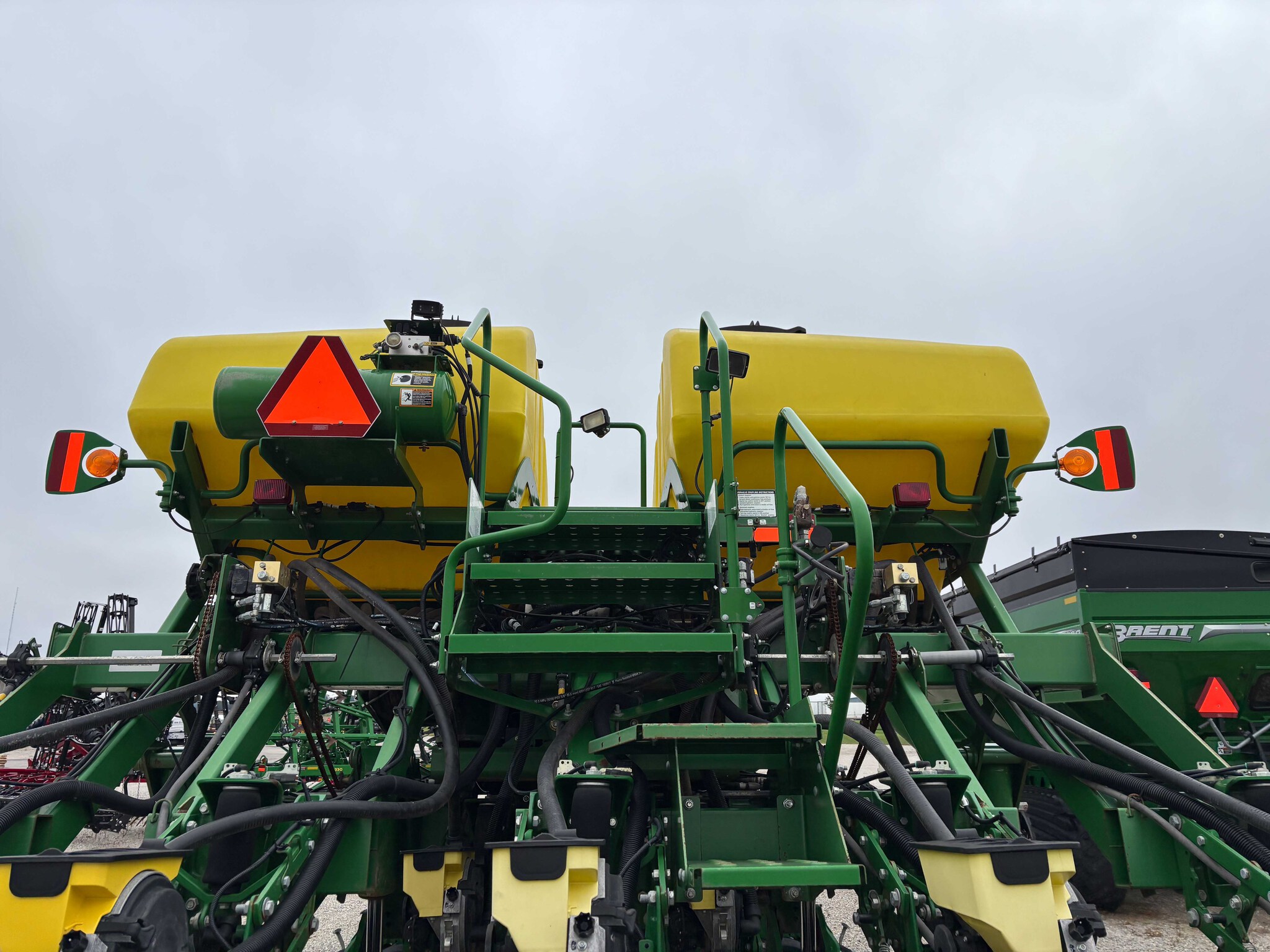 Used 2014 John Deere 1795 Planters: Drawn at Koenig Equipment in Greenville, OH - PhotoXL15