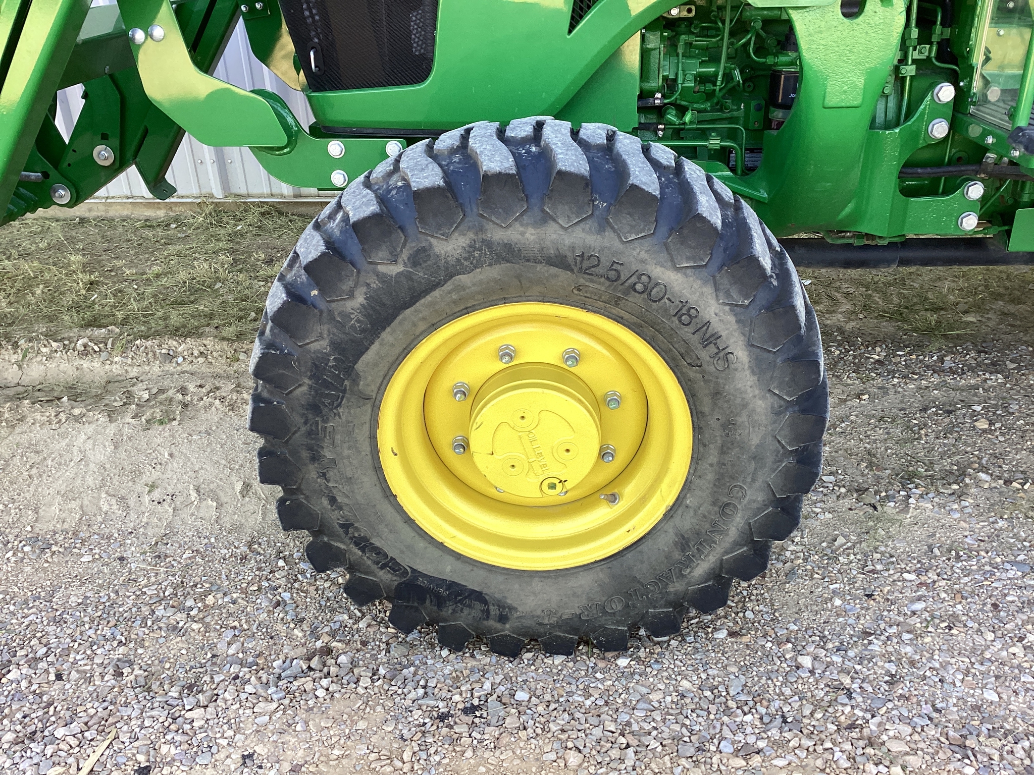 2022 John Deere 5065E Image 19