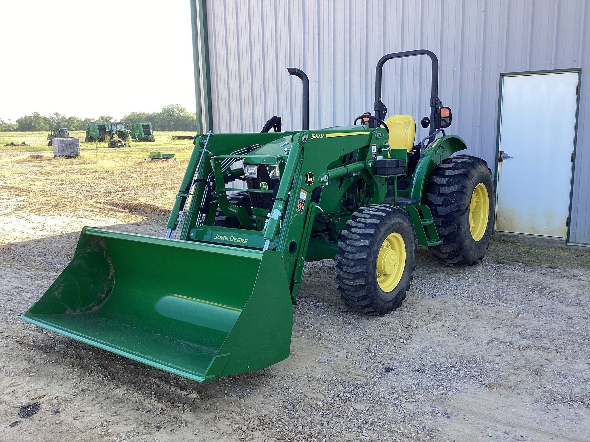 2022 John Deere 5065E Image 9