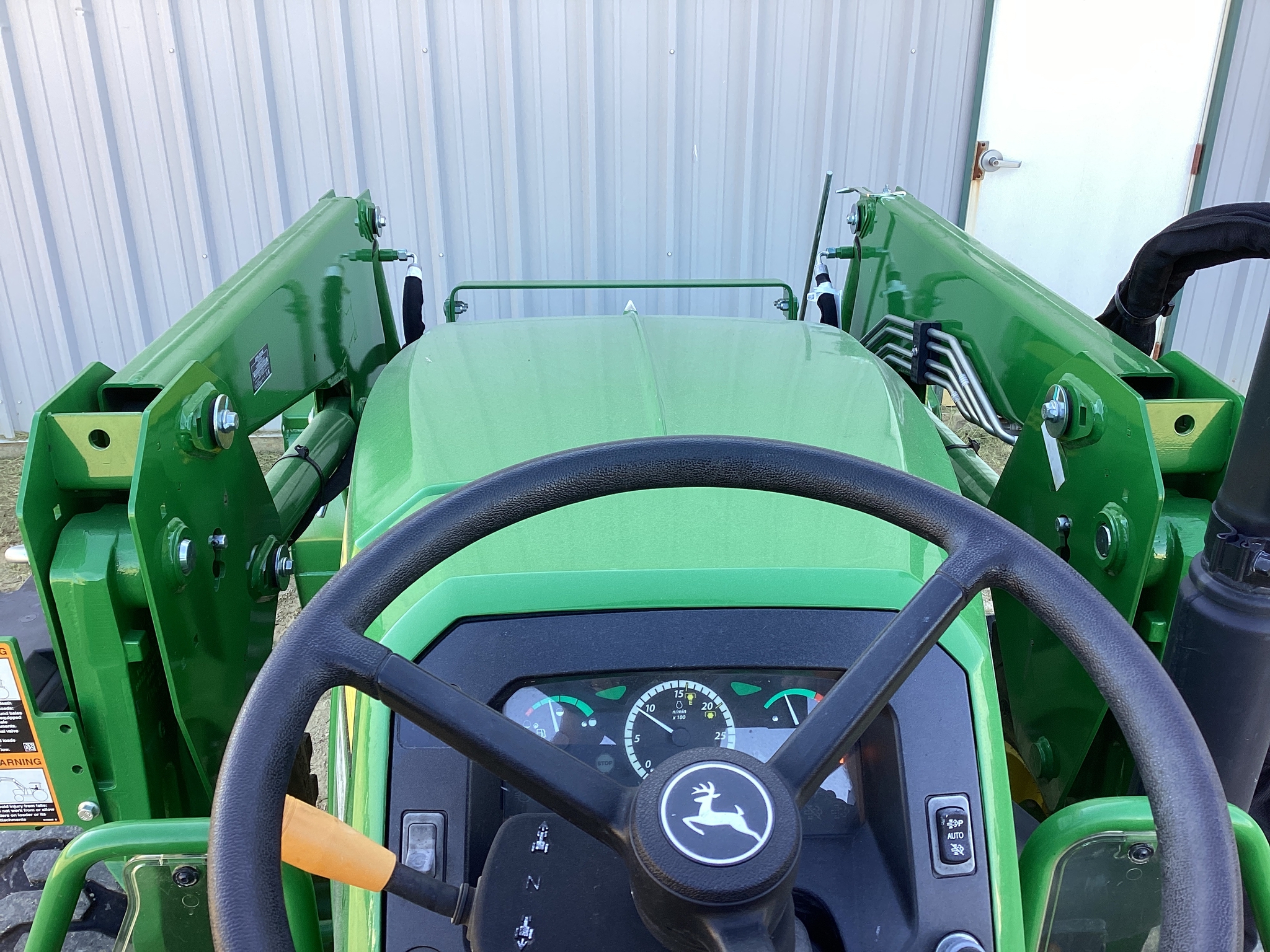 2022 John Deere 5065E Image 15