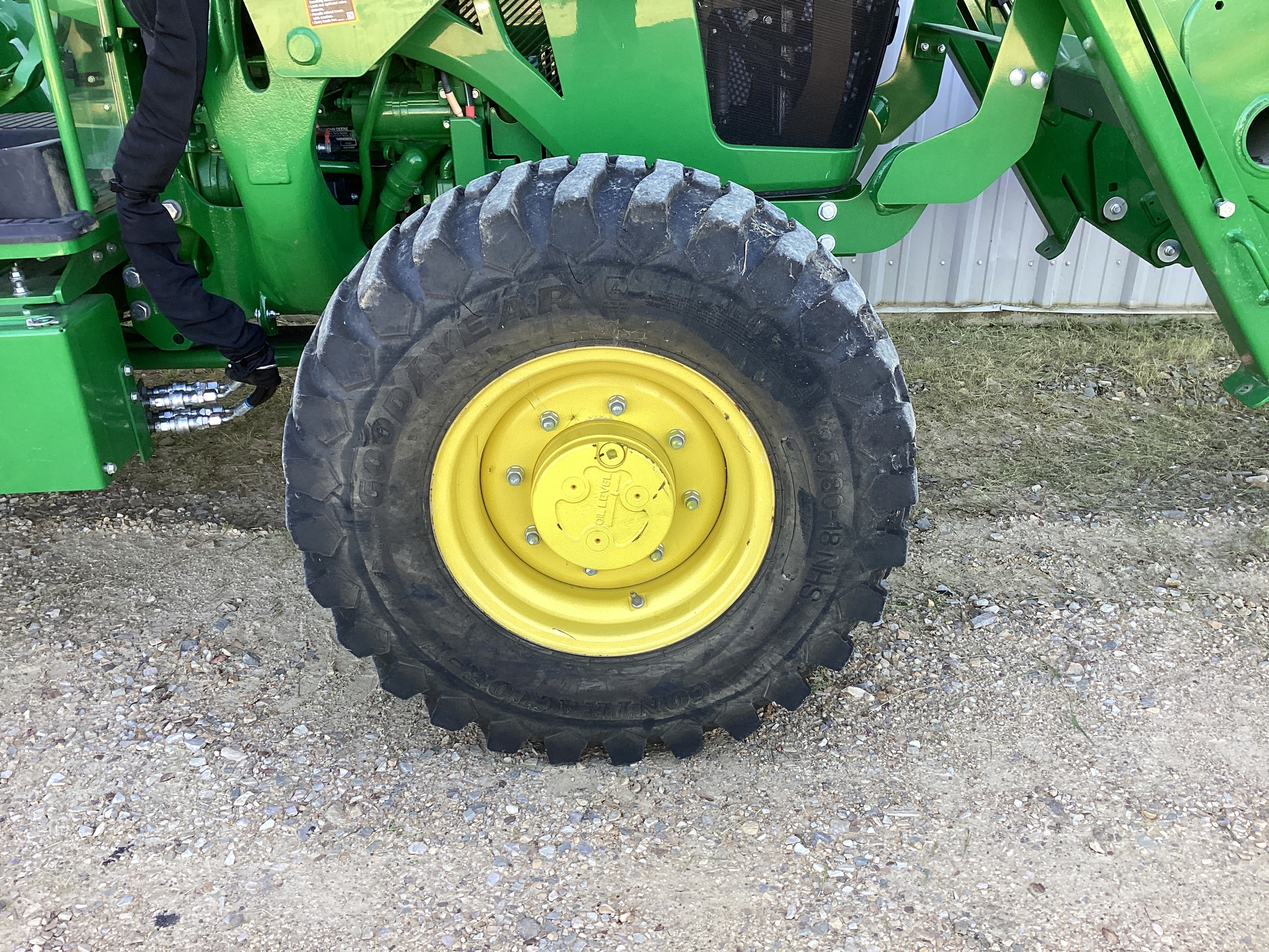 2022 John Deere 5065E Image 20