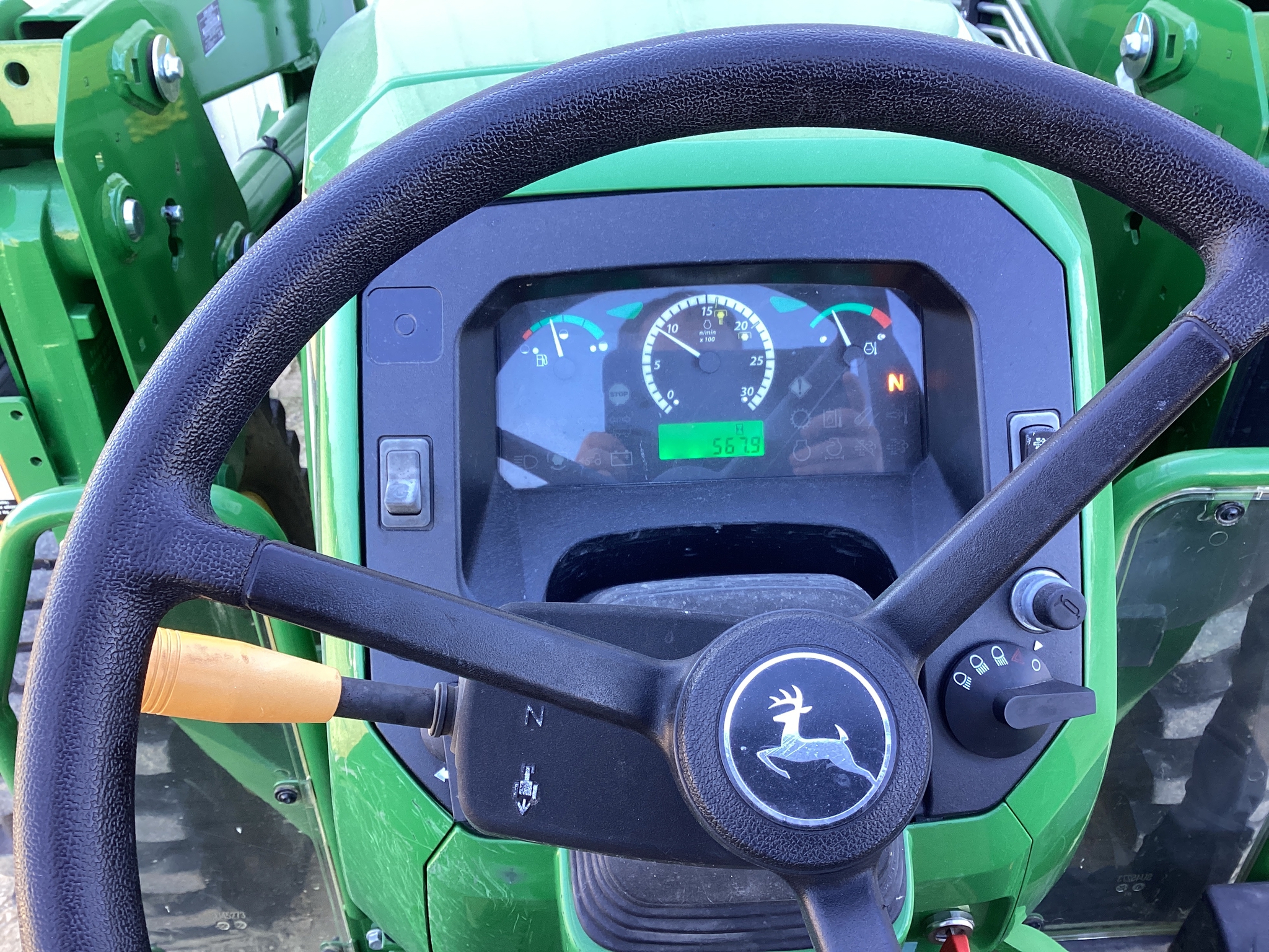 2022 John Deere 5065E Image 14