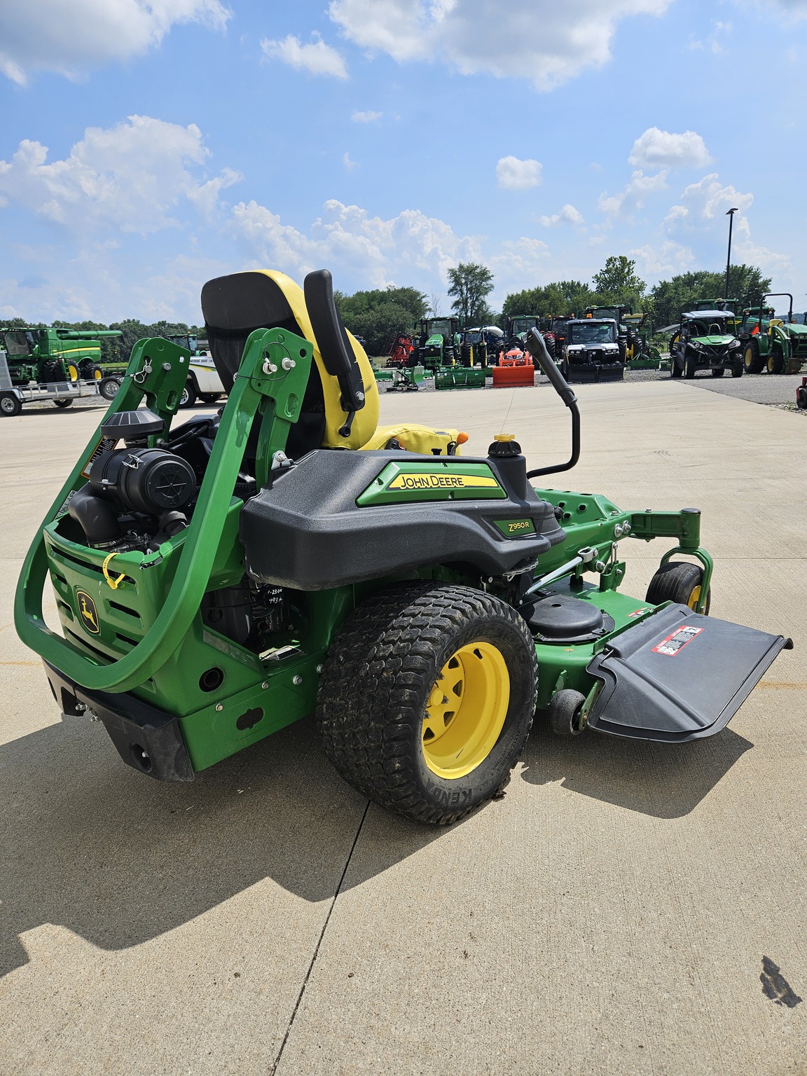 2021 John Deere Z950R Image 5