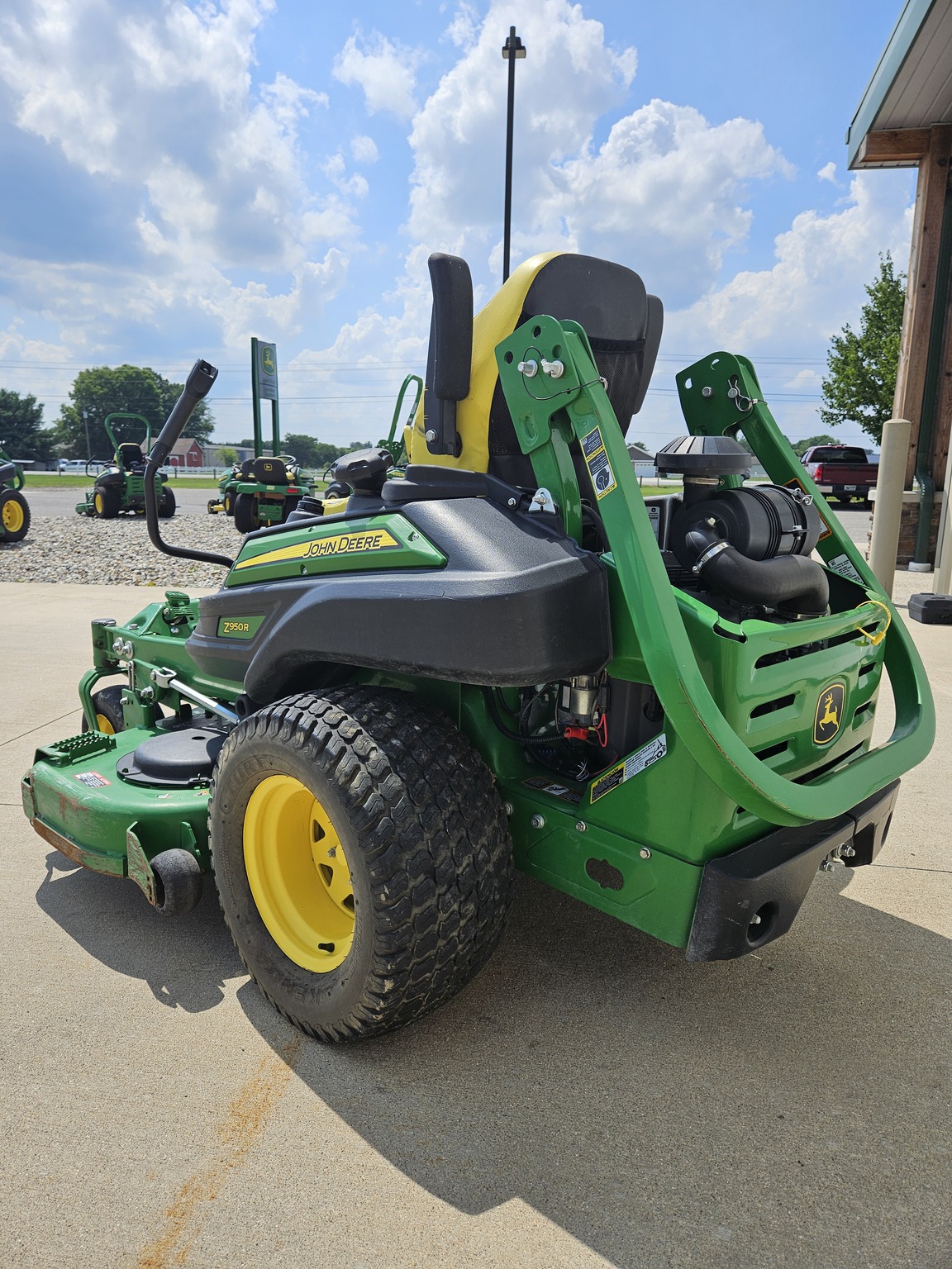 2021 John Deere Z950R Image 7