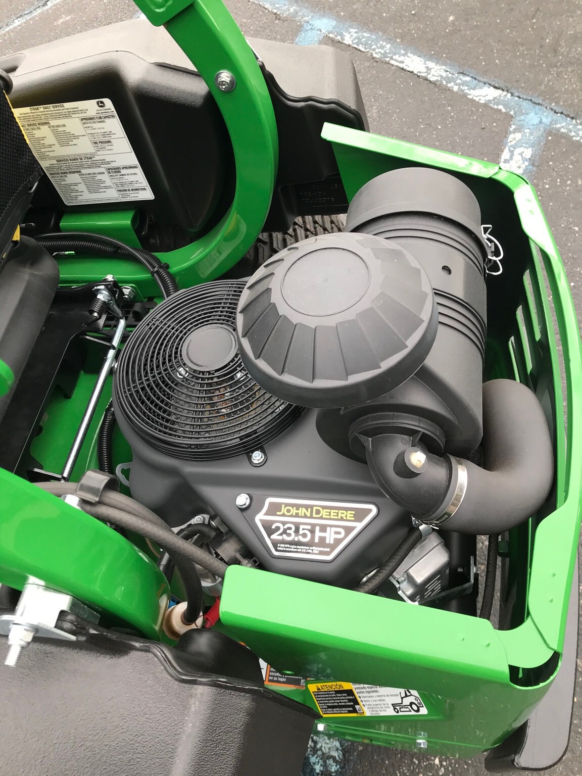 2025 John Deere Z920M Image 7