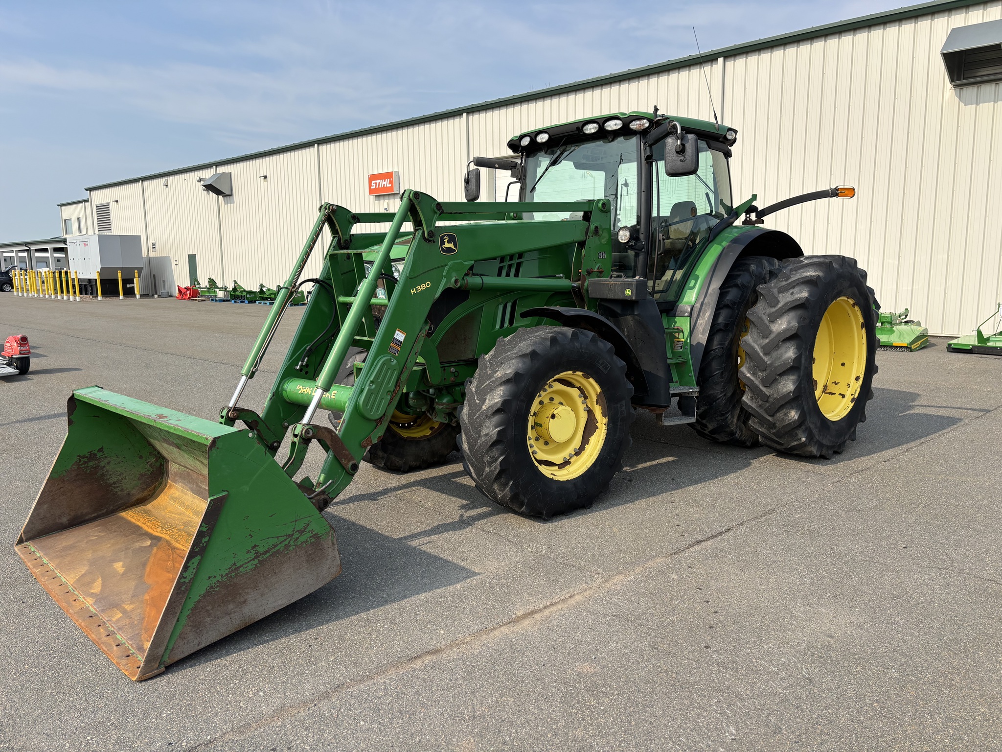 2014 John Deere 6210R Image 1